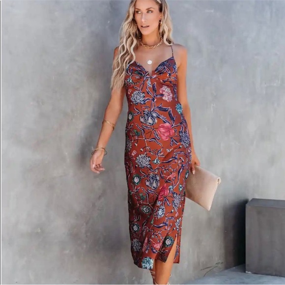 Vici Satin Midi Dress - Picture 2 of 6